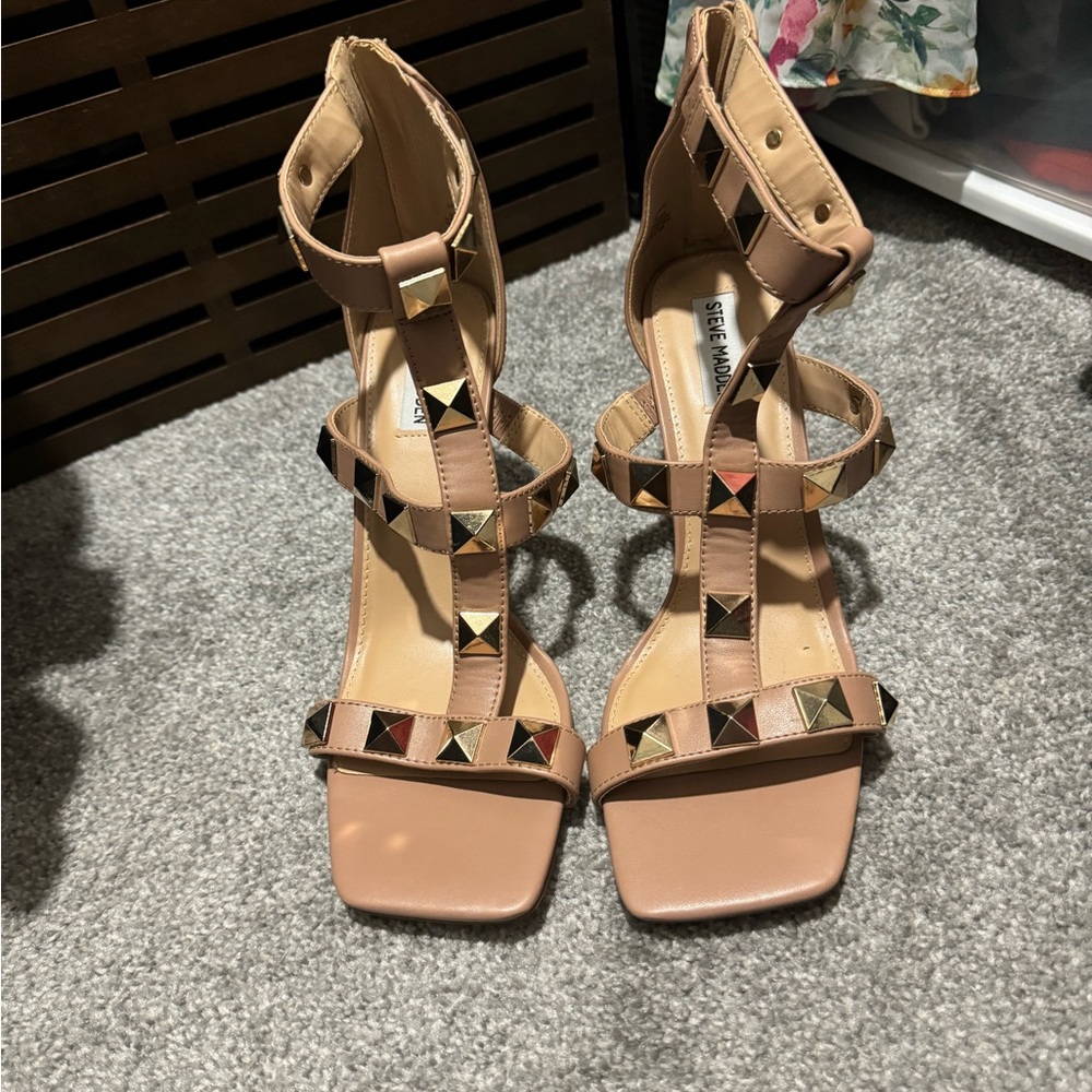 Steve Madden Heals